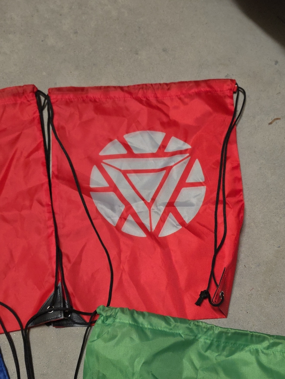 Nwt Marvel Drawstring Bags - Picture 4 of 5